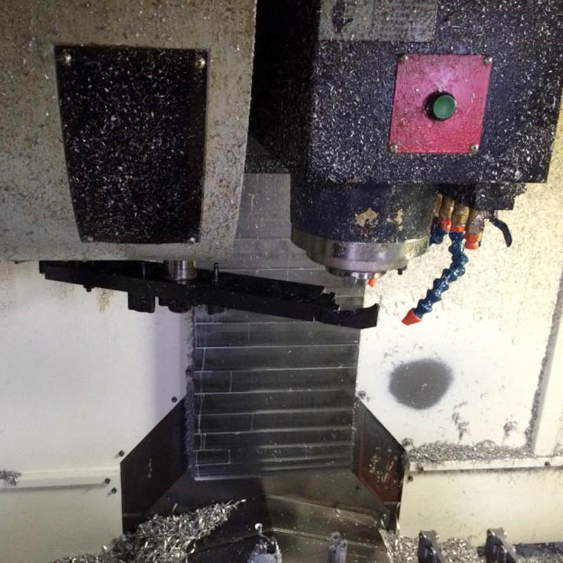 cnc加工冒煙的原因？